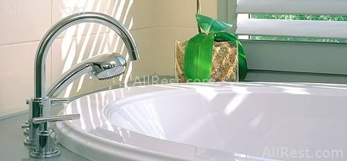 Carlisle Bay 8